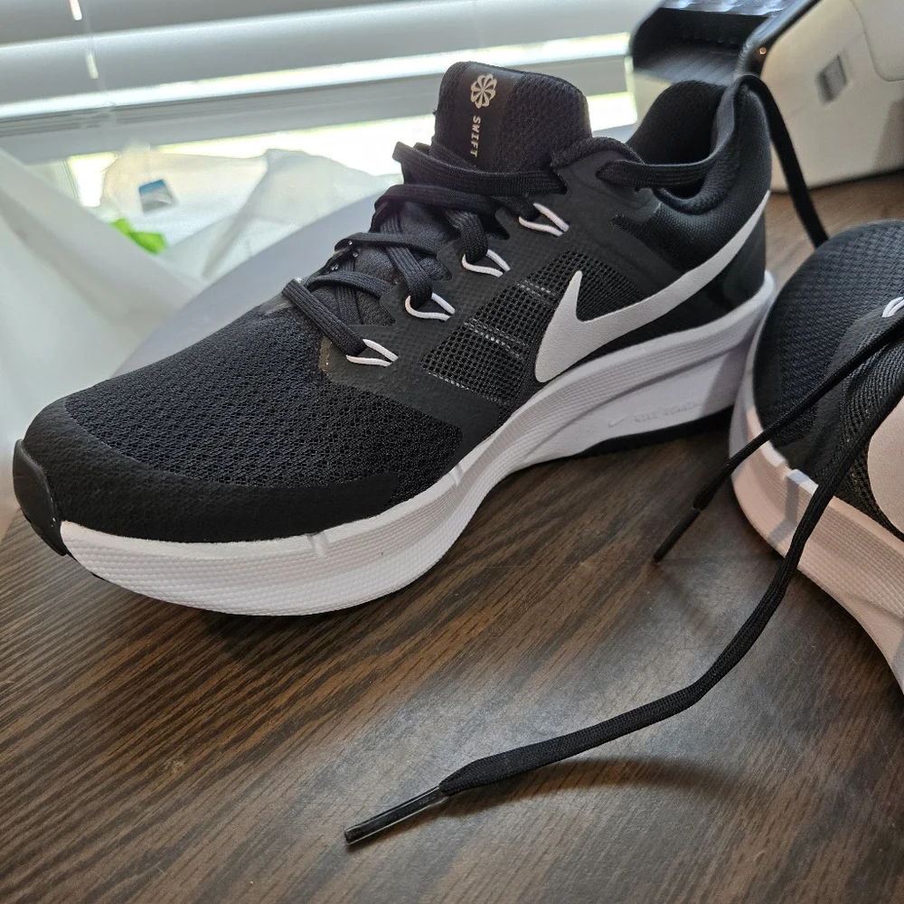 NWOT Nike Run Swift 3 Men's Road Running Shoes